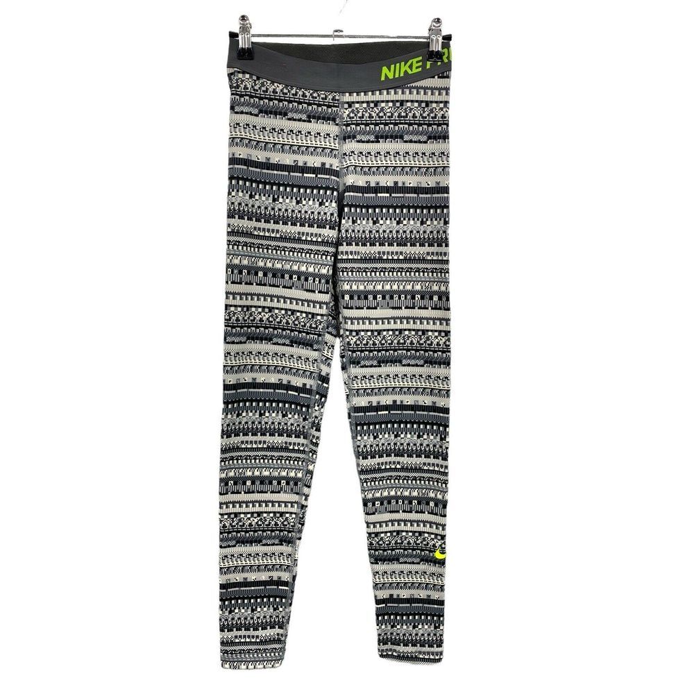 Nike Black and Gray Patterned Leggings